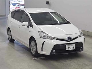 TOYOTA PRIUS ALPHA 2020