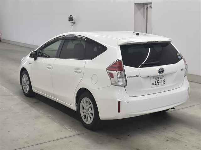 TOYOTA PRIUS ALPHA 2020