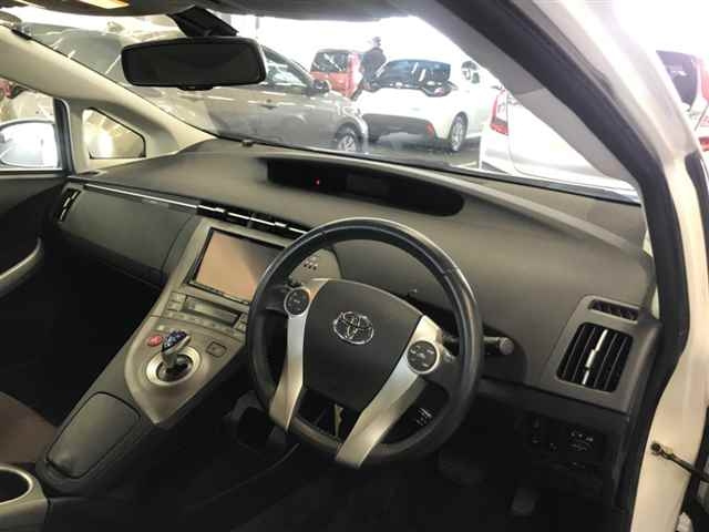 TOYOTA PRIUS 2012