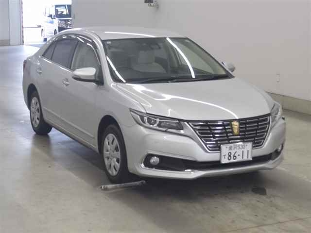 TOYOTA PREMIO 2019