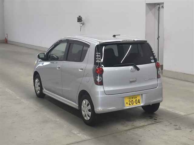 DAIHATSU MIRA 2010