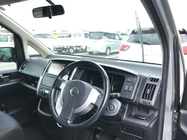 NISSAN SERENA 2009
