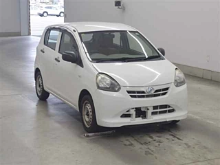 DAIHATSU MIRA E S 2012