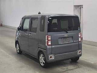 DAIHATSU WAKE 2016