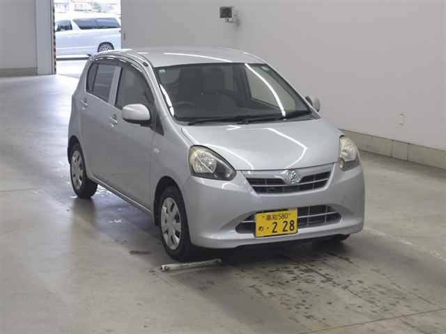DAIHATSU MIRA E S 2012