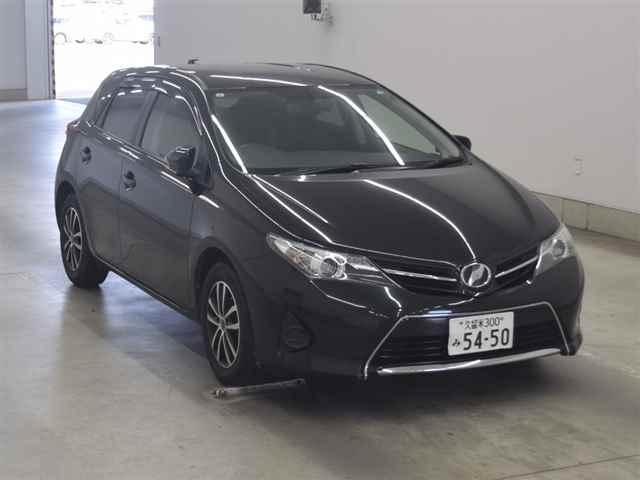 TOYOTA AURIS 2013