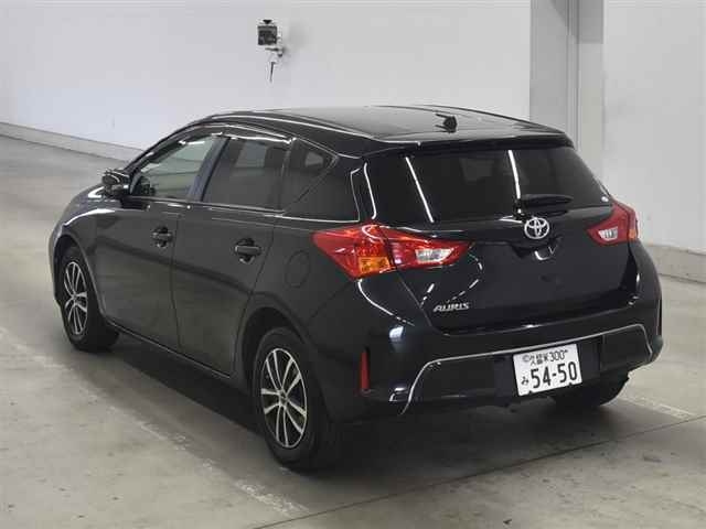 TOYOTA AURIS 2013