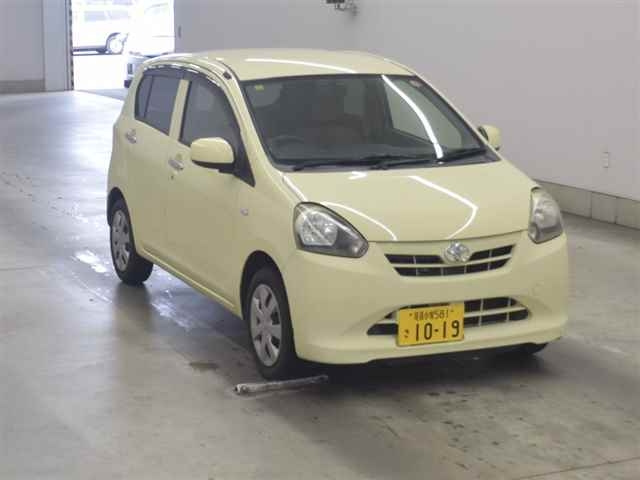 TOYOTA PIXIS EPOCH 2012