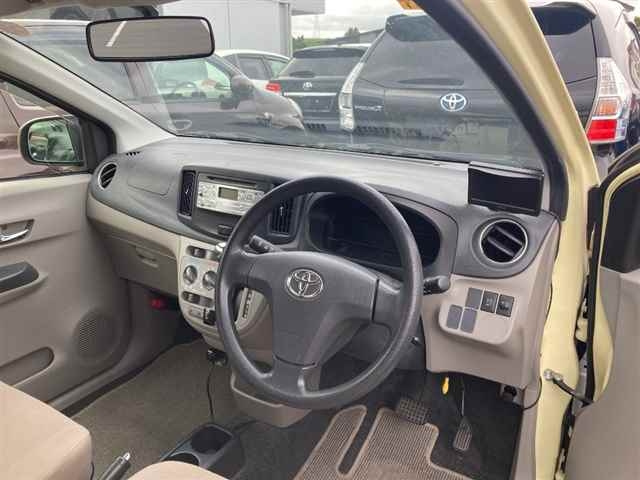 TOYOTA PIXIS EPOCH 2012