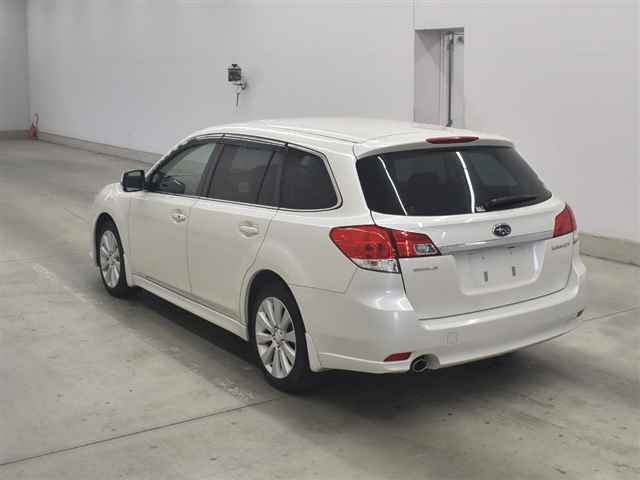 SUBARU LEGACY 2010