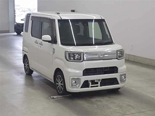 DAIHATSU WAKE 2016