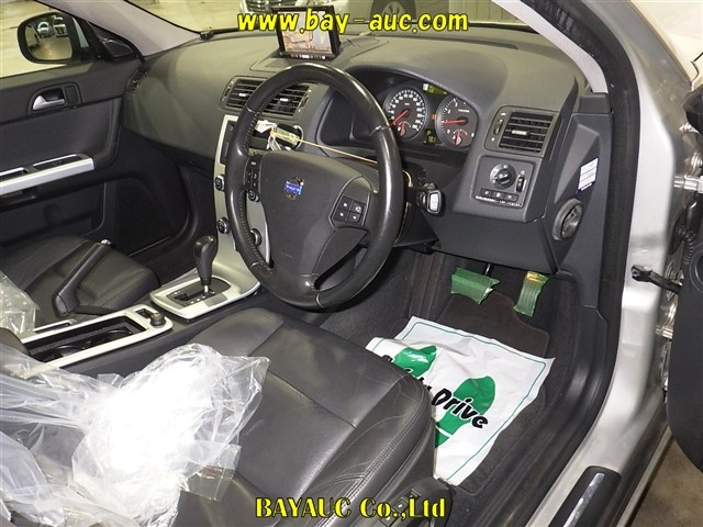 VOLVO V50 2012
