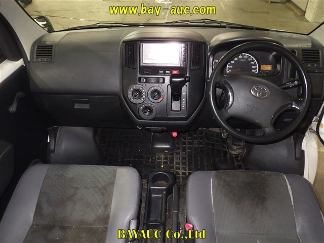 TOYOTA TOWN ACE VAN 2016