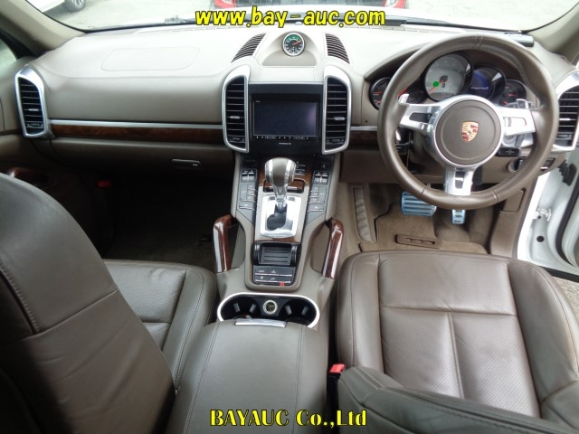 PORSCHE CAYENNE 2013