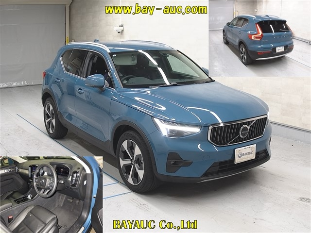 VOLVO XC40 2023