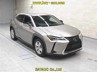 LEXUS UX 2020