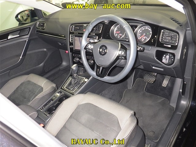 VOLKSWAGEN GOLF 2014