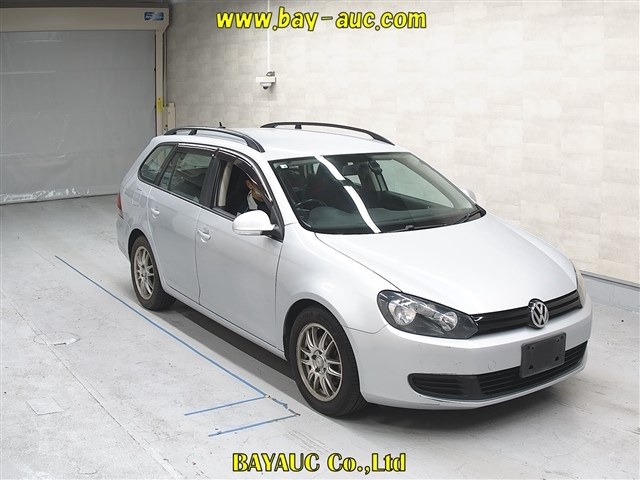 VOLKSWAGEN GOLF VARIANT 2010