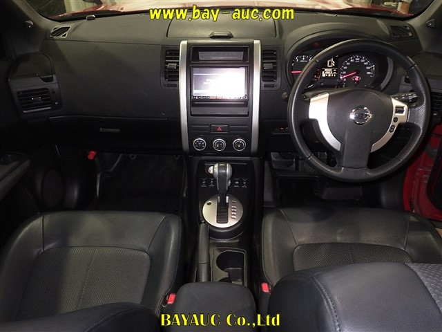 NISSAN X-TRAIL 2012