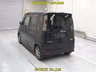 NISSAN ROOX 2013