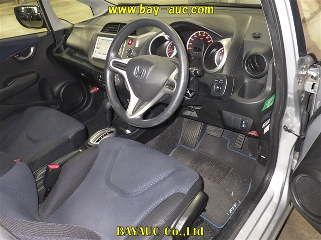 HONDA FIT 2010