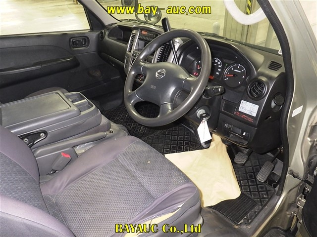 NISSAN CARAVAN VAN 2010