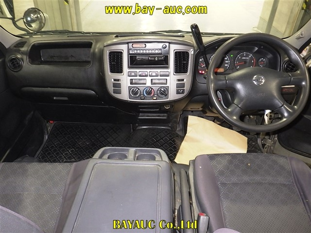 NISSAN CARAVAN VAN 2010