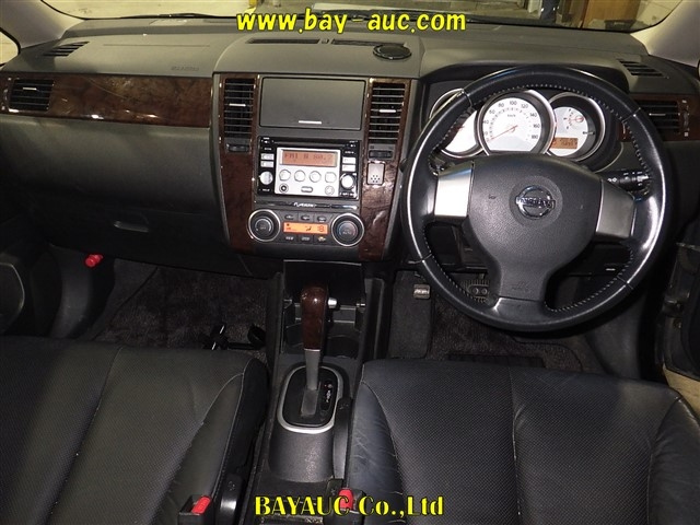 NISSAN TIIDA 2008