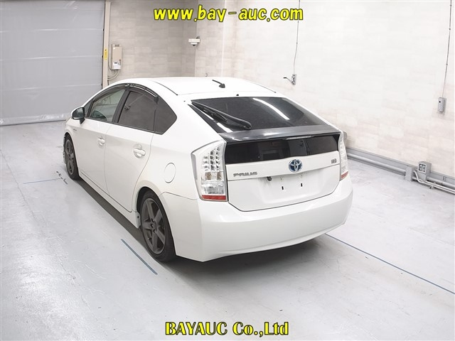 TOYOTA PRIUS 2010
