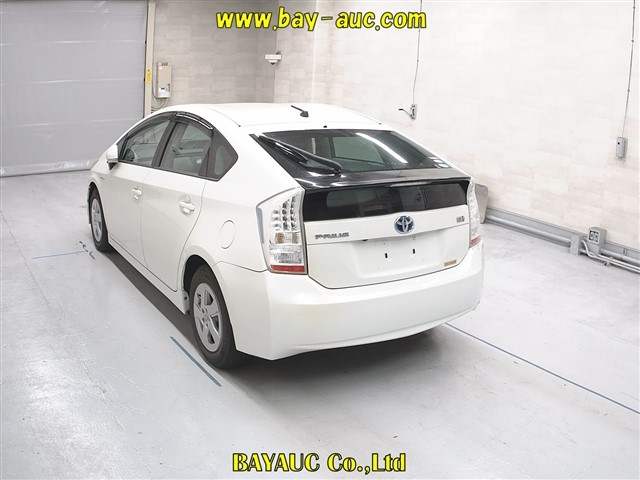 TOYOTA PRIUS 2010