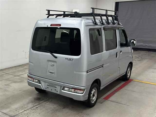 DAIHATSU HIJET VAN 2019
