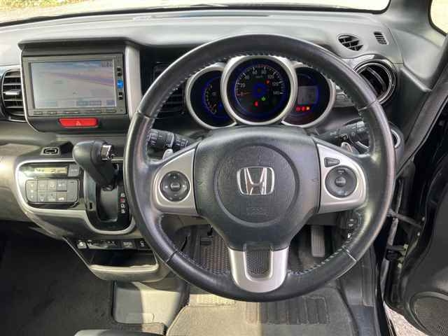 HONDA N BOX 2017