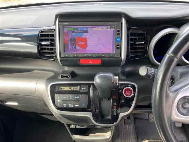 HONDA N BOX 2017