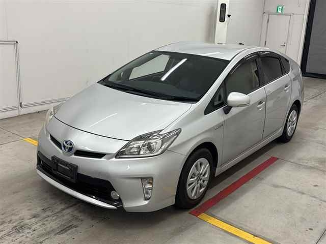 TOYOTA PRIUS 2012