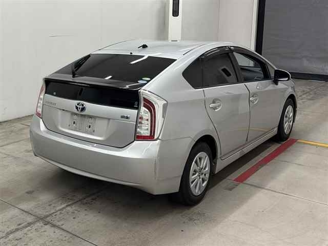 TOYOTA PRIUS 2012