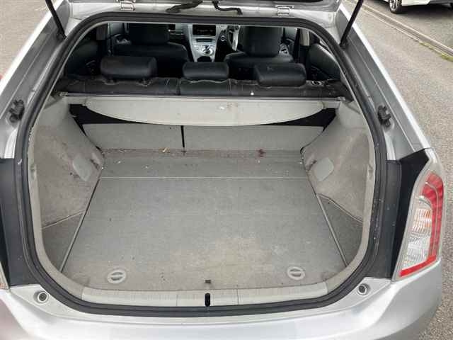 TOYOTA PRIUS 2012