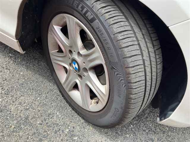 BMW 1 SERIES 2012