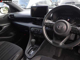 TOYOTA YARIS 2024