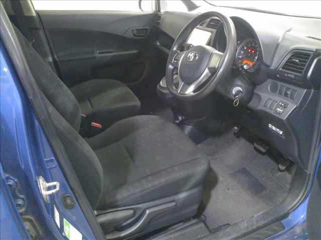 TOYOTA RACTIS 2012