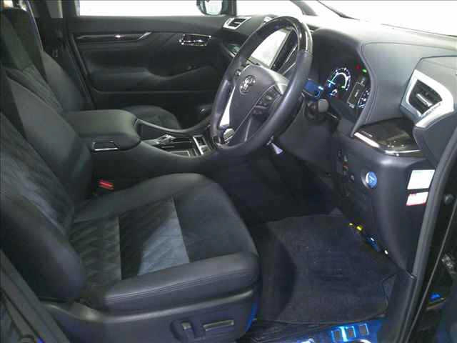 TOYOTA VELLFIRE 2015