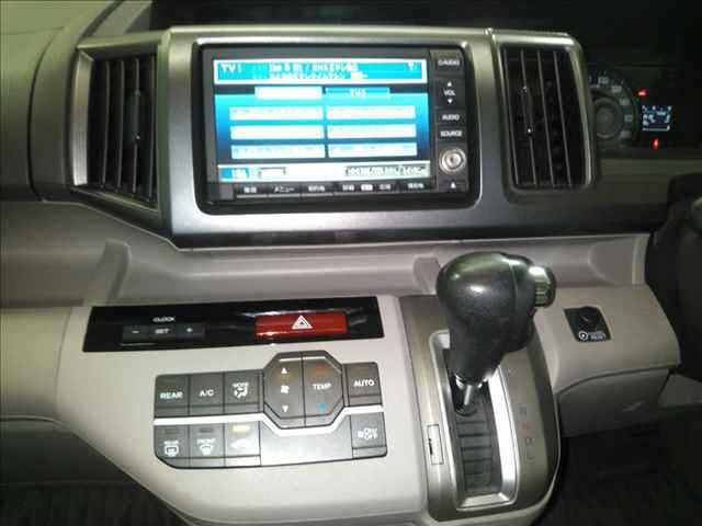 HONDA STEP WAGON 2010