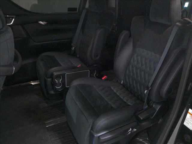 TOYOTA VELLFIRE 2015