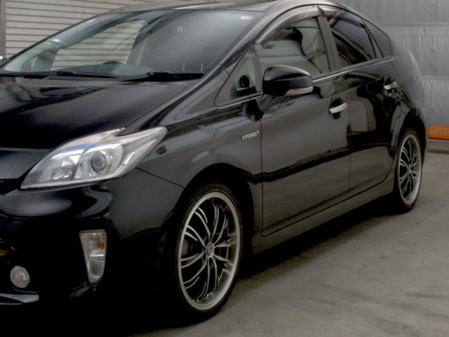 TOYOTA PRIUS 2012