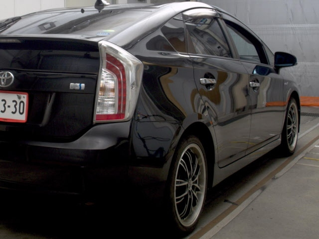 TOYOTA PRIUS 2012