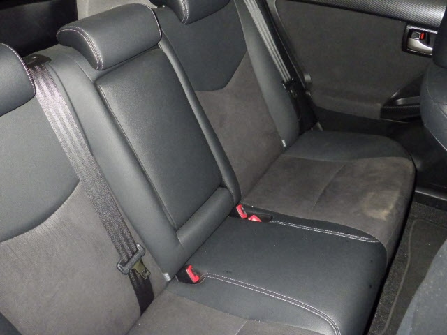 TOYOTA PRIUS 2012