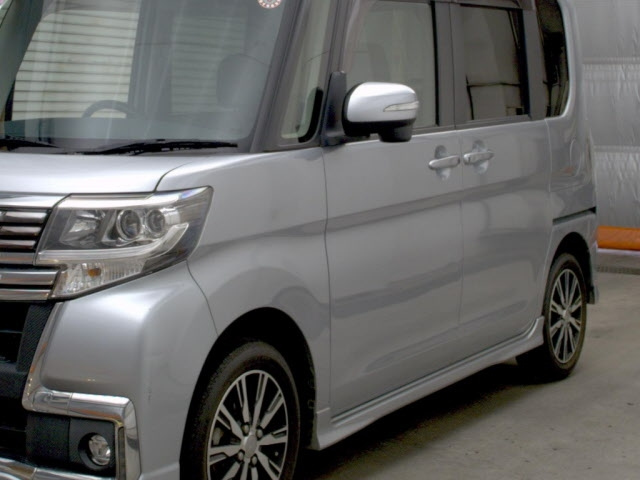 DAIHATSU TANTO 2016