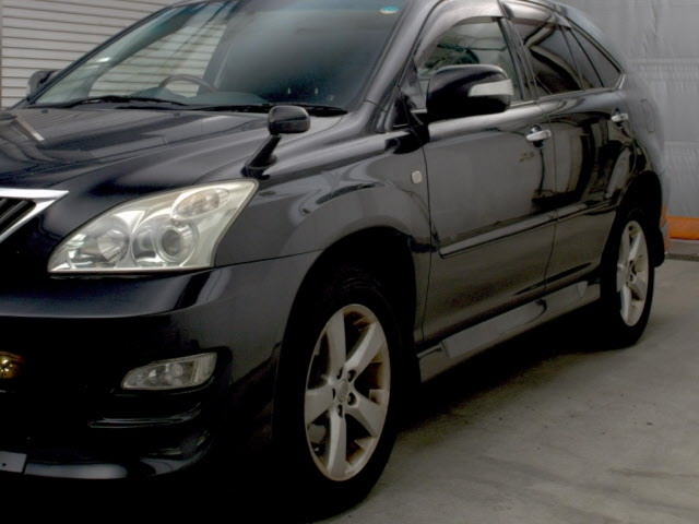 TOYOTA HARRIER 2010