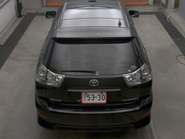 TOYOTA HARRIER 2010