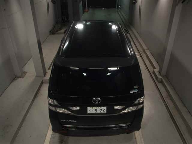 TOYOTA VELLFIRE 2010