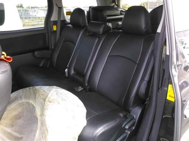 TOYOTA VELLFIRE 2010